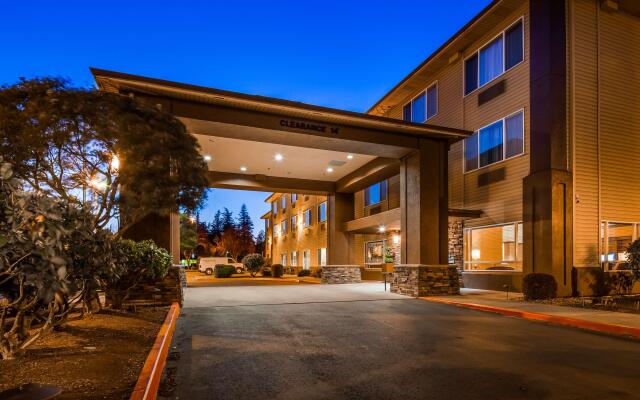 Best Western Cascade Inn & Suites