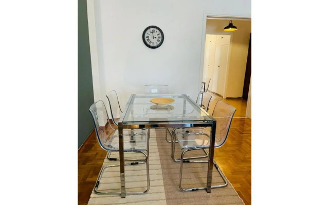 Cozy Apartment in Central Athens - Sleeps 6