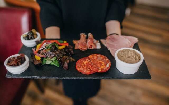 Duke Of Edinburgh Hotel