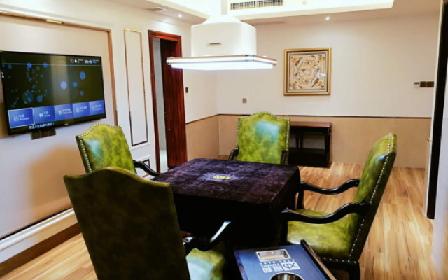Huangqi Hotel