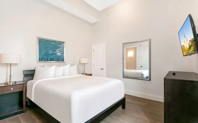 Stunning Condos Near French Quarter