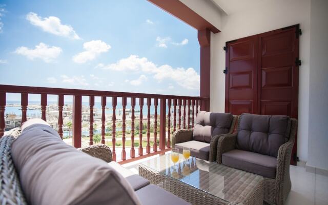Nerreids Apartment E32 by Ezoria Holiday Rentals