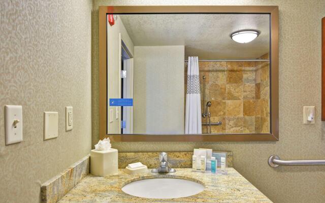 Hampton Inn and Suites New Hartford/Utica