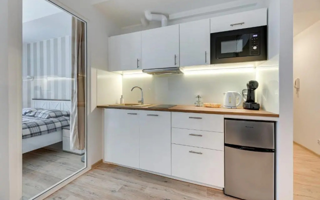 Blue Mandarin Apartments II