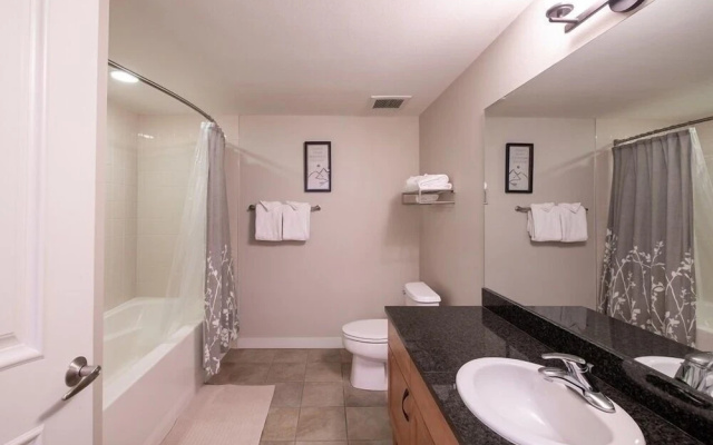 Ski Condo with Mountain and Resort View - Fraser Crossing/Founders Pointe Select-Rated 4457