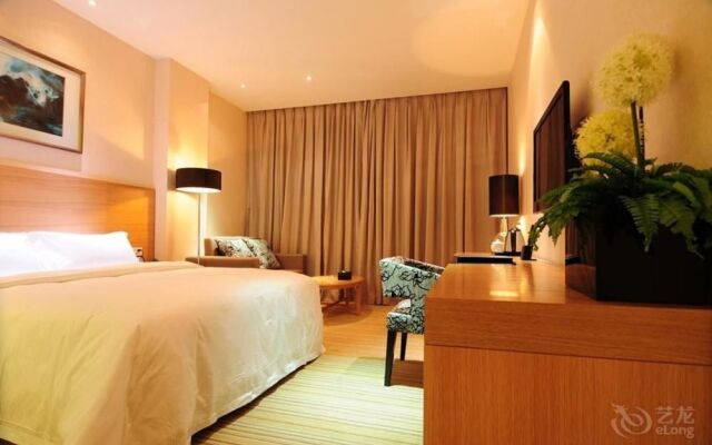 Wuhan Yuntai 6 Plus 1 Hotel