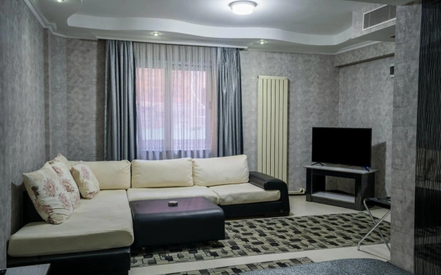 Halley Hotel