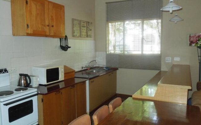 Lilac Lodge-Purple House