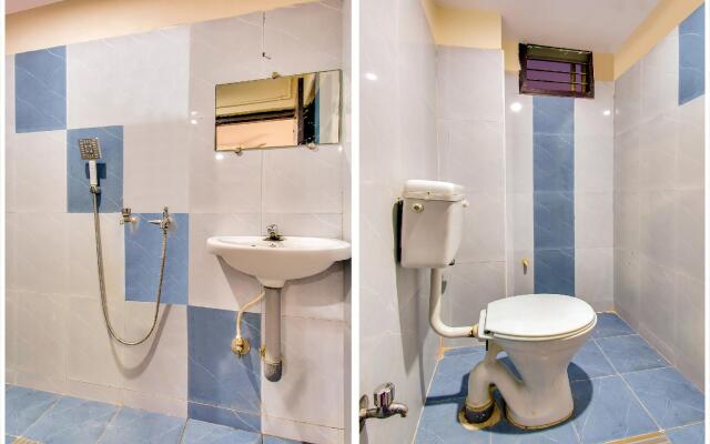 OYO 72156 Akshaya Inn