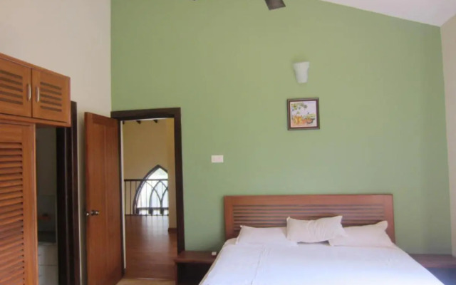 Villa Riverside