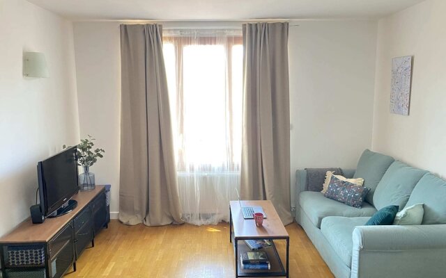 Family/modern 4 People With Netflix -15 min Walk From Center