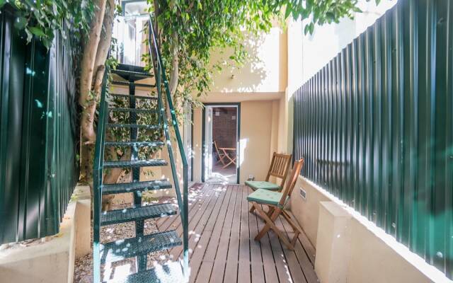 New Flat with Patio And Barbecue