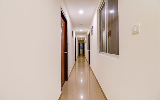 Fabexpress Sri Sai Suites