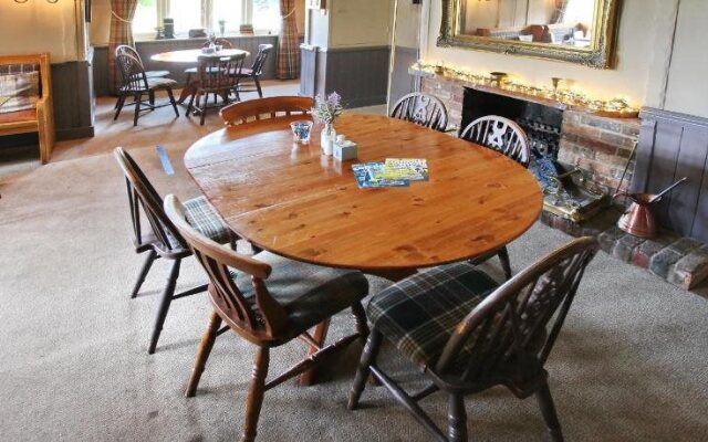 The Potters Arms