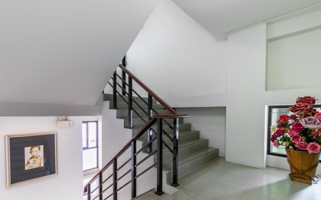 Peaberry Place Apartment by OYO Rooms