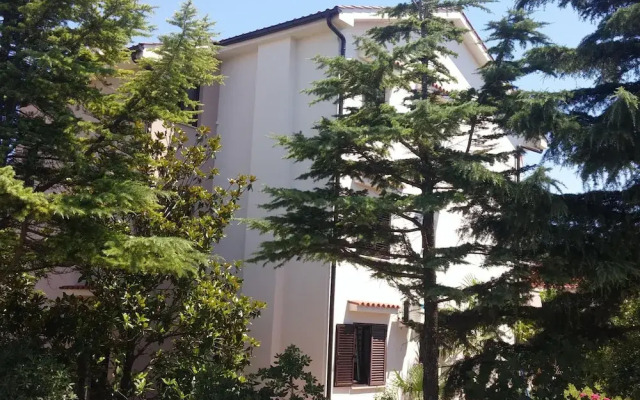 Scenic and Refined Krk Apartment With Terrace