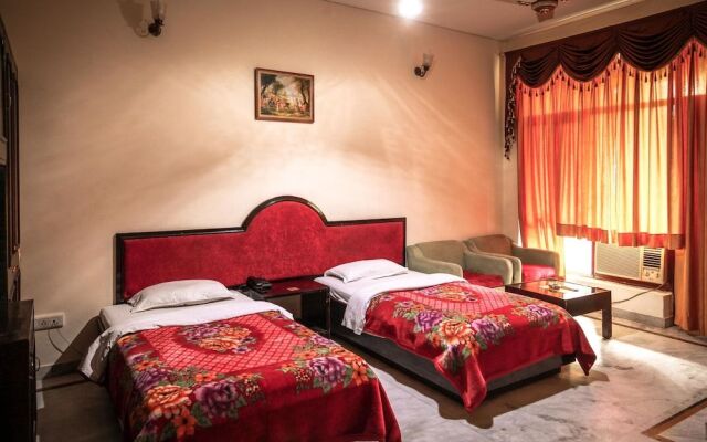 Hotel Neeraj Bhawan