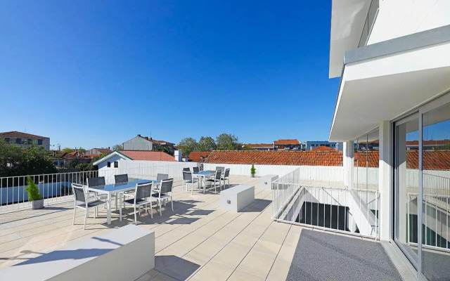 Uporto House Residence