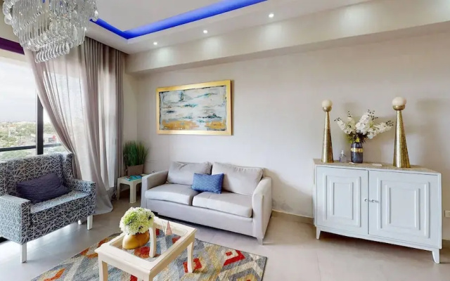 Luxury Condo 1 Br Pool Excellent Location