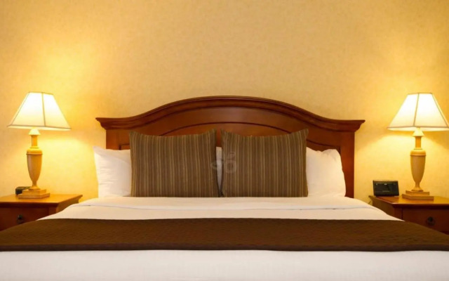 Red Lion Hotel Pasco Airport & Conference Center