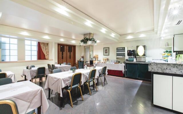 Best Western County House