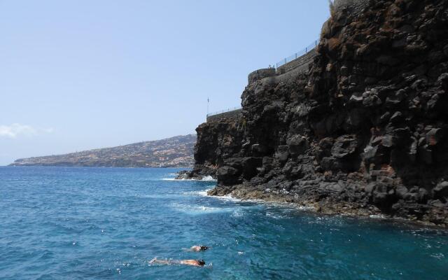 Albatroz Beach & Yacht Club