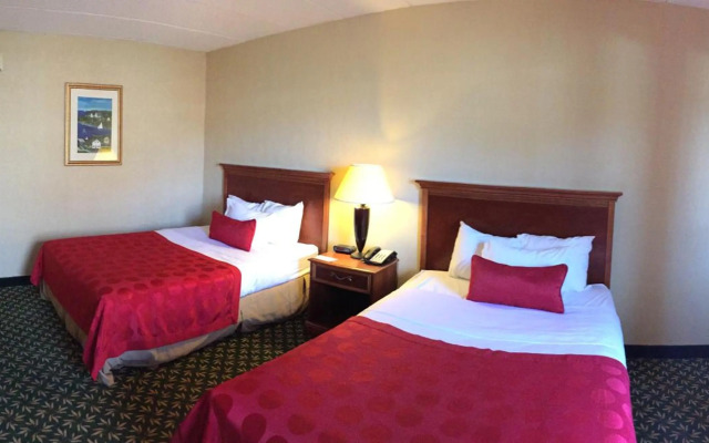 Mystic River Hotel & Suites Near Casinos