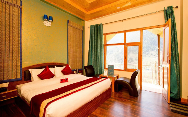 Hotel WhitePod Manali by OYO Rooms