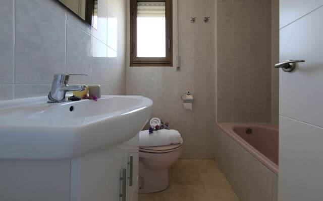 Alea Rentals - Acquamarina