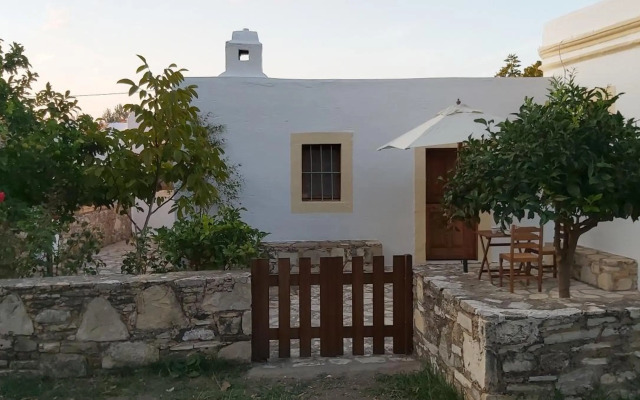 Traditional house in Asfendiou