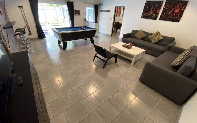 The Gem 1 - Deluxe Pool Villa