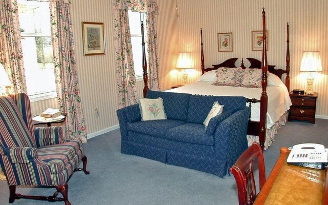 Summerfield Inn