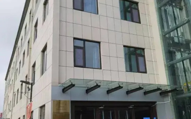 Yantai No.4 Express Hotel (Yantai High-speed Railway South Station Branch
