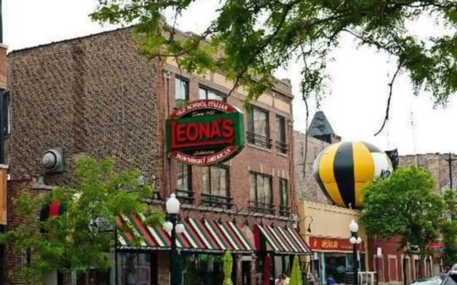 Old Chicago Inn