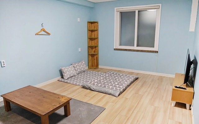 Tongyeong With Guest House