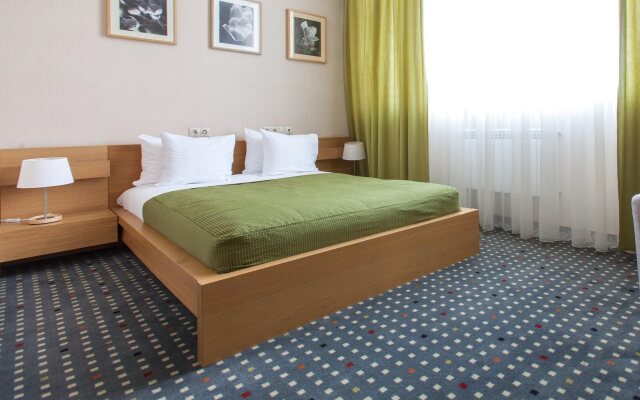 Meridian Hotel