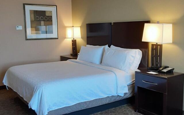 Holiday Inn Express & Suites Pecos