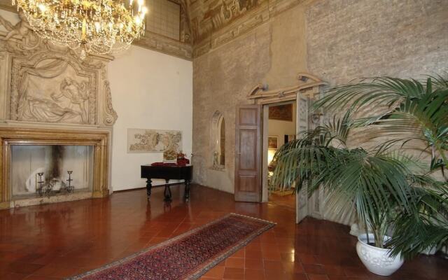 Palazzo Arrivabene B&B