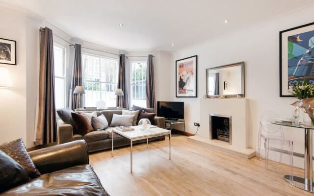 Modern Notting Hill Home close to Holland Park