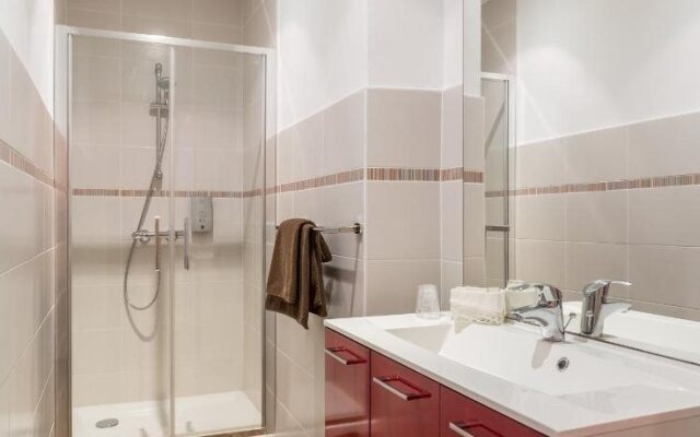 Lhotel