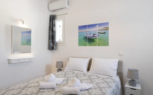 Parikia's Sunlight 2bedroom House