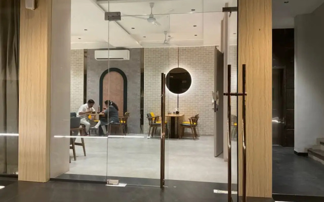 Hotel Govind Regency