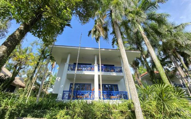 L'Azure Resort and Spa
