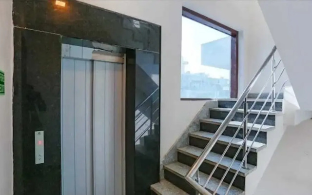Hotel 79