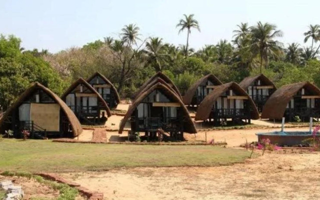 Golven Beach Resort