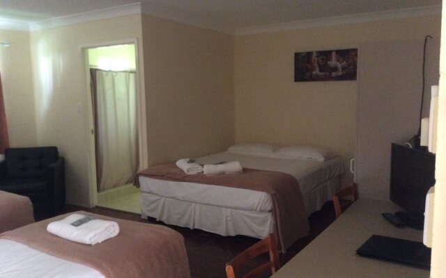 Spanish Lace Motor Inn