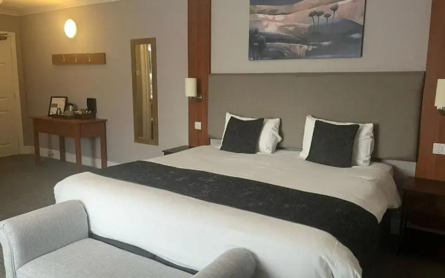 Wheatsheaf Hotel