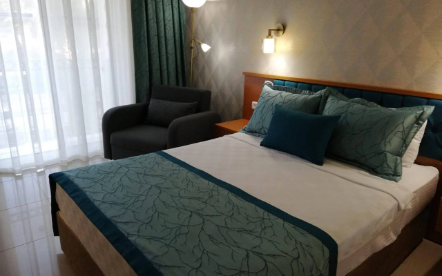 Green Forest Holiday Village
