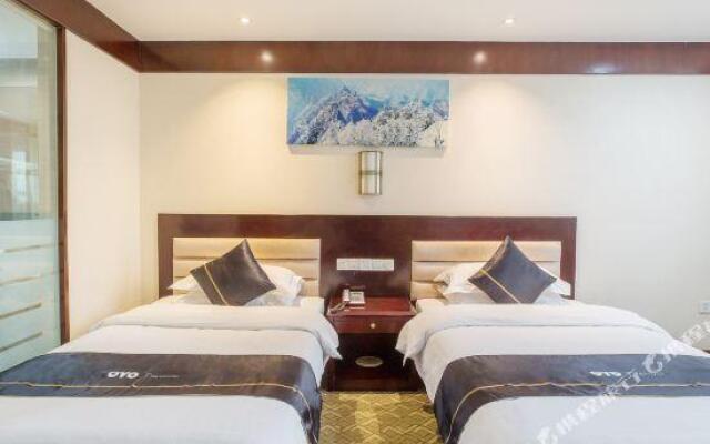 Huashan Hotel