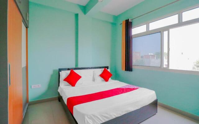OYO Flagship AM Residency Near Noida Sector 51 Metro Station